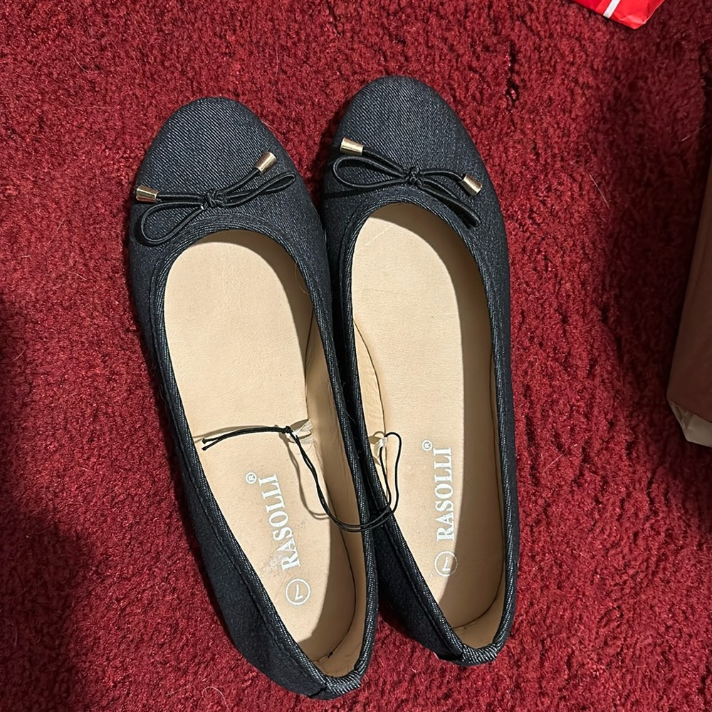 Women’s Flats
